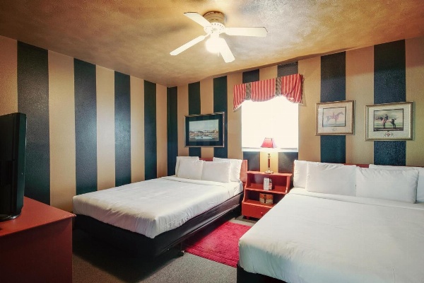 Simmer Motel Main image